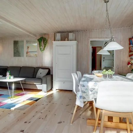 Anskje - 350m From The Sea In Ne Jutland By Interhome